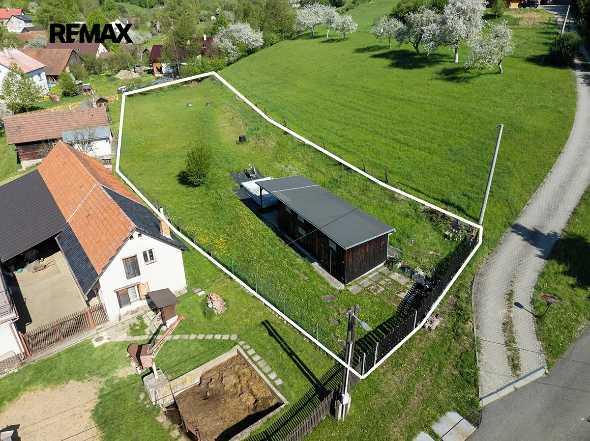 Prodej stavebního pozemku 1654 m²